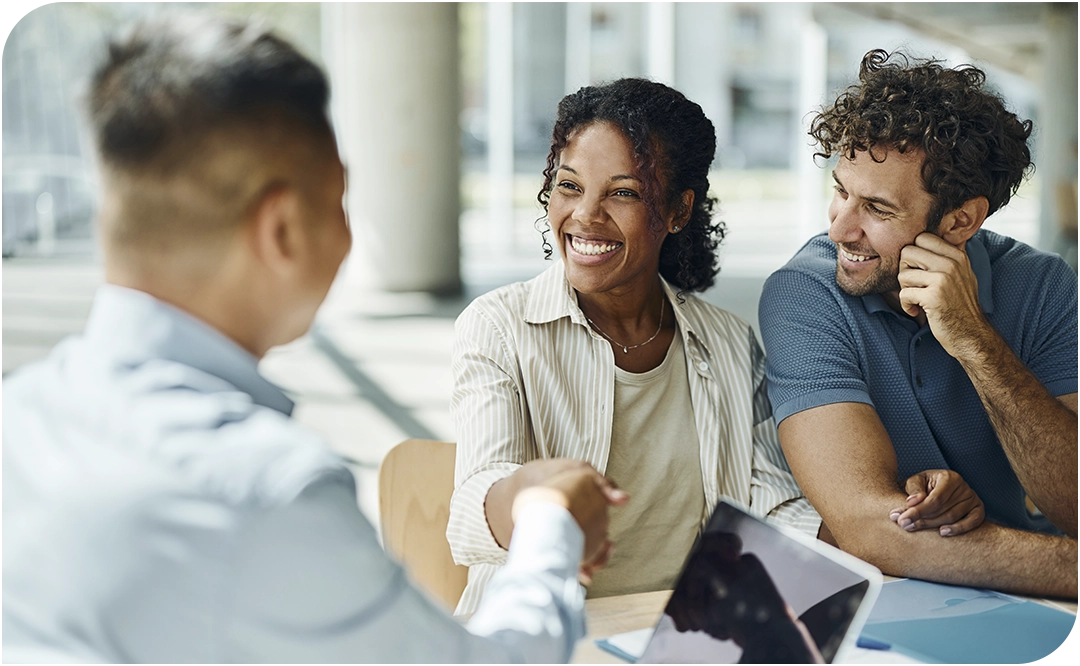 A couple working with a vantage employee